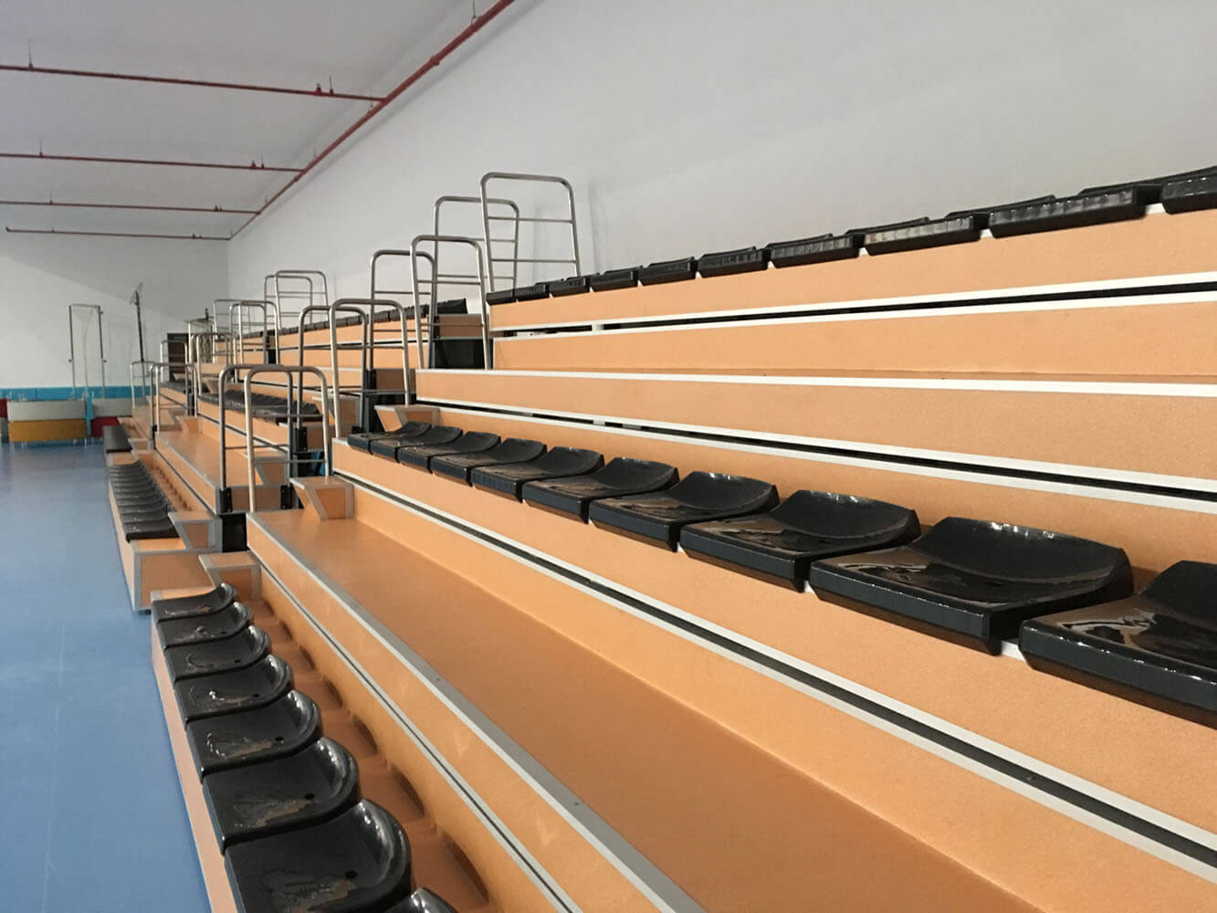 VAKIFBANK SPOR SARAYI TELESKOP�K TR�B�N �MALATI 1